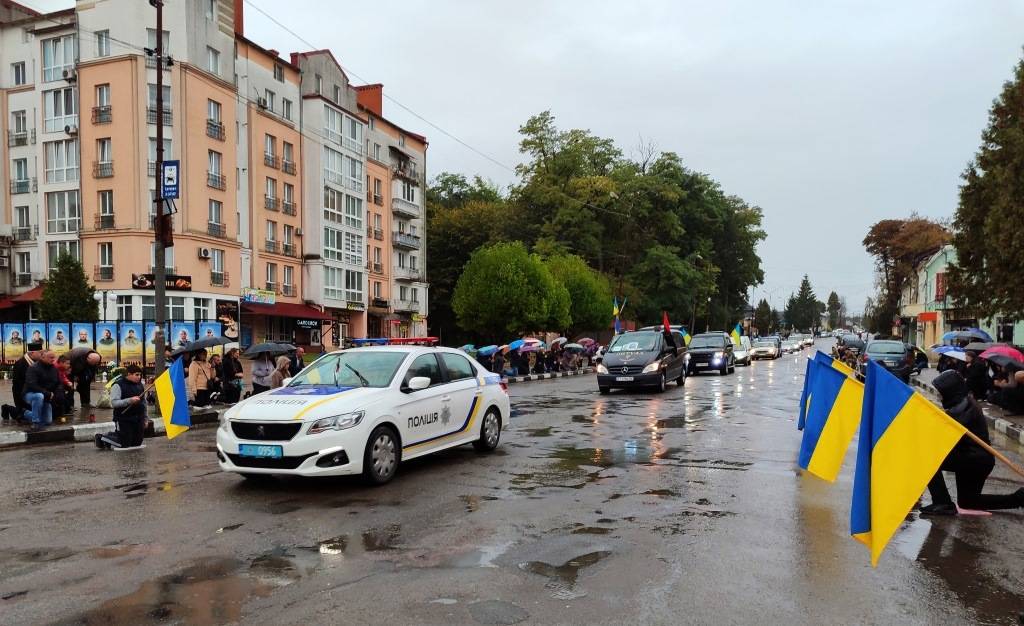 На Тлумаччині провели в останню путь полеглого героя Михайла Боднарчука