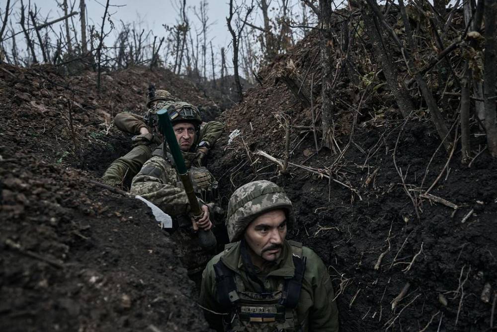 Важкі бої не припиняються: щемливі кадри з нульових позицій коломийської "десятки"