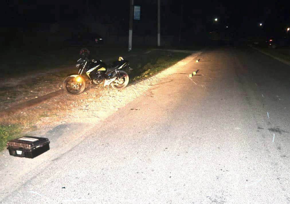 На Франківщині неповнолітній мотоцикліст наїхав на велосипедистку. ФОТО