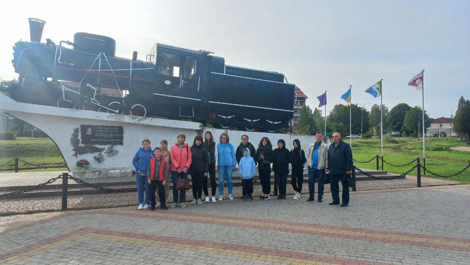 На Прикарпатті організували тур для рідних полеглих захисників