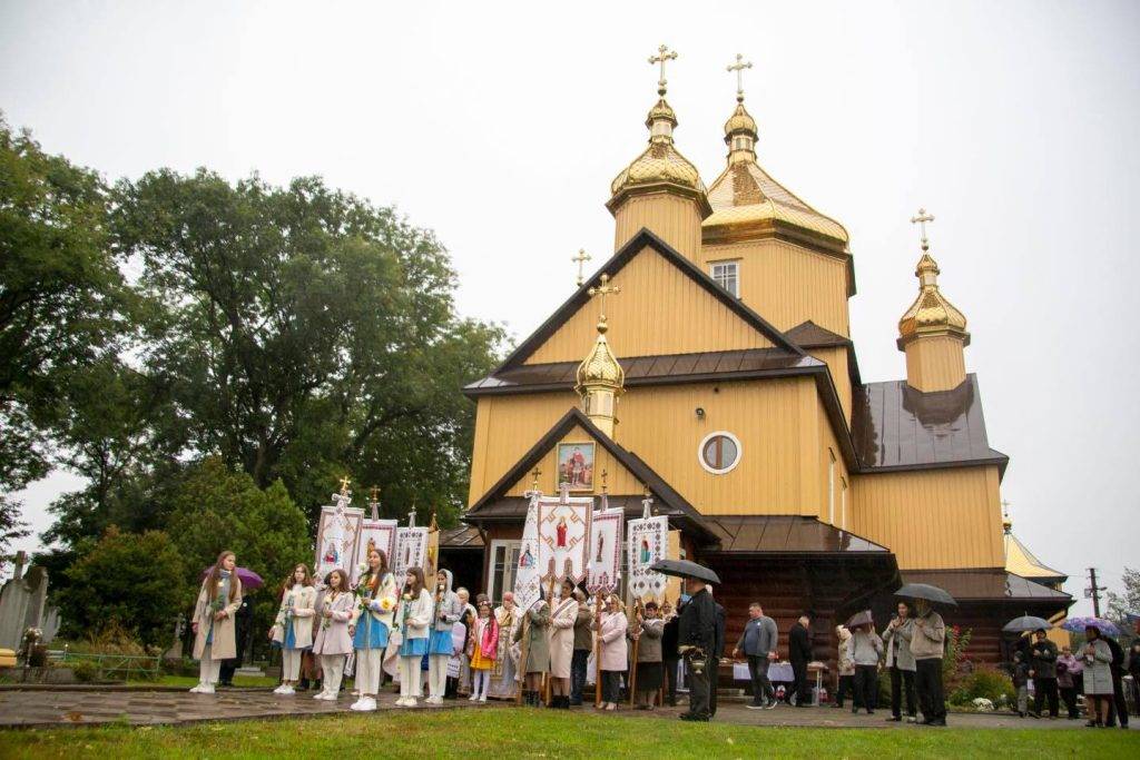 У Микитинцях відзначили 100-ліття храму