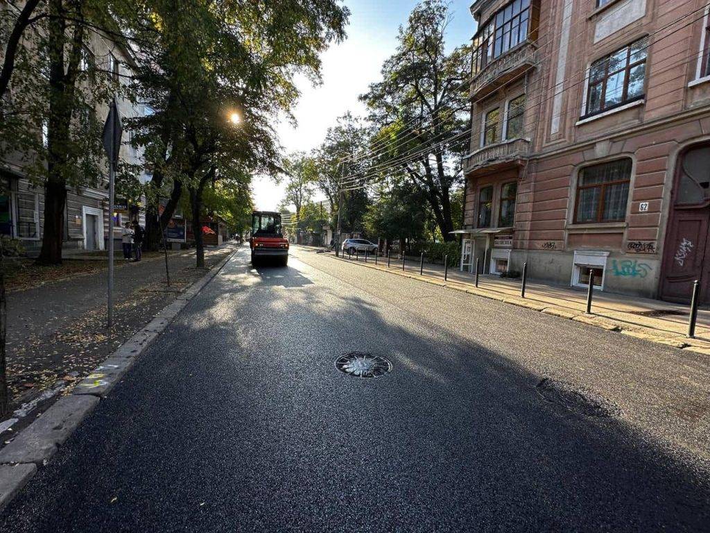 У Івано-Франківську завершили ремонт вулиці Чорновола