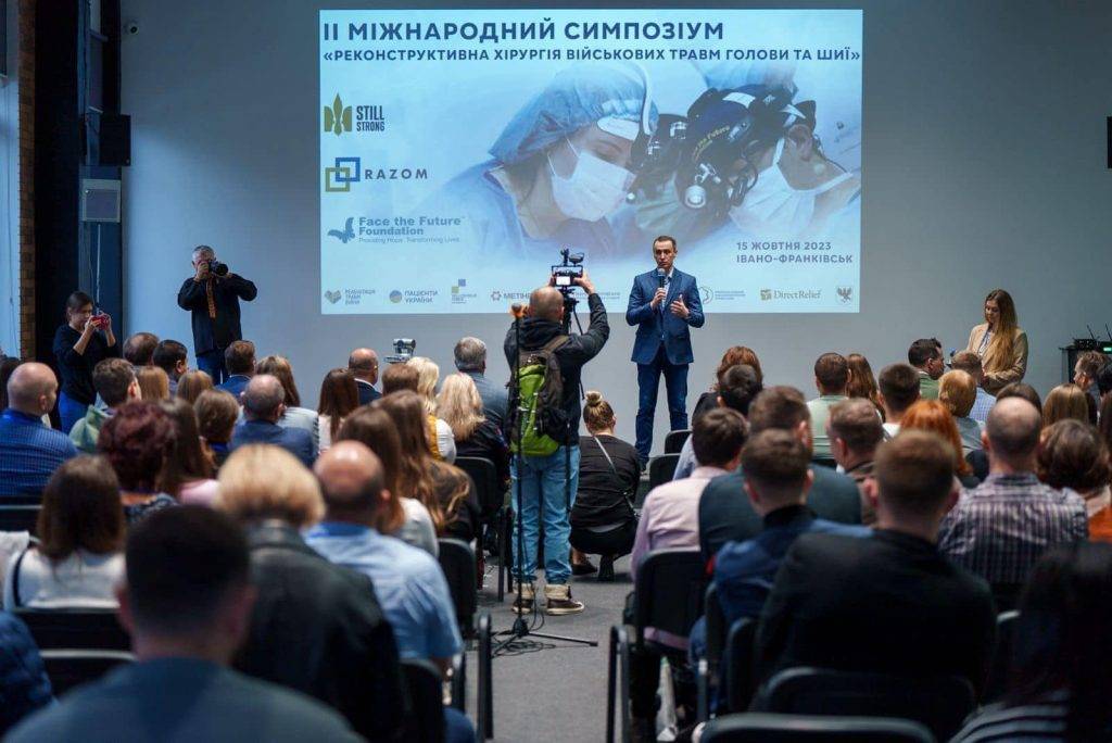 Руслан Савчук: У воєнний час робота медиків і на фронті, і в тилових містах просто неоціненна
