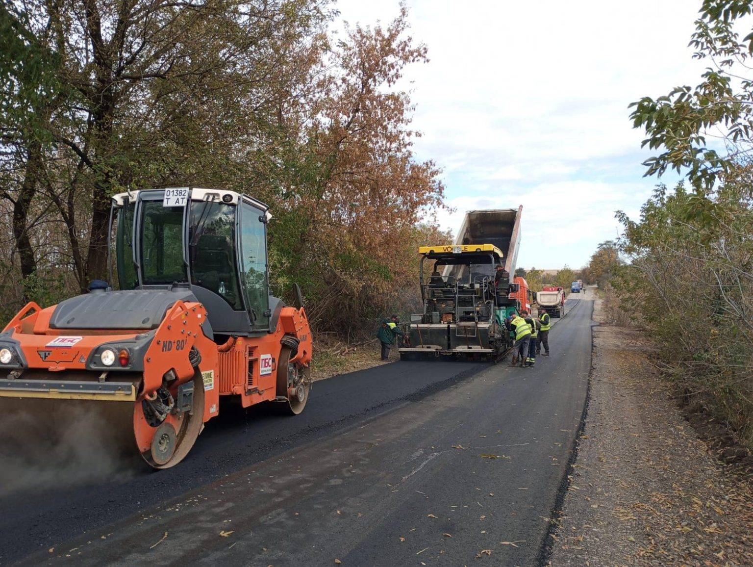 На Франківщині продовжують ремонтувати найпроблемніші ділянки доріг