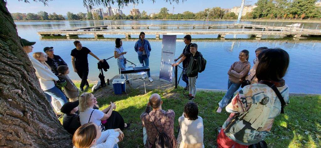 Волонтери перевірили якість води у міському озері Івано-Франківська