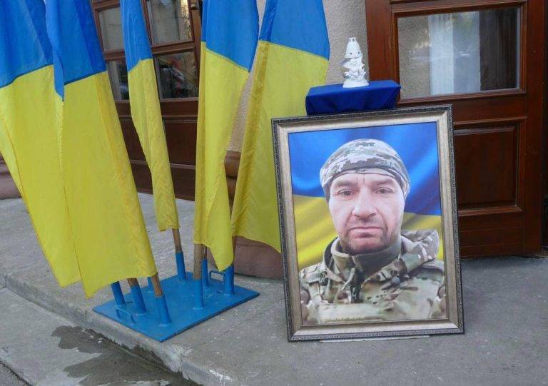 Калуська громада попрощалася із загиблим військовим Андрієм Кавінським