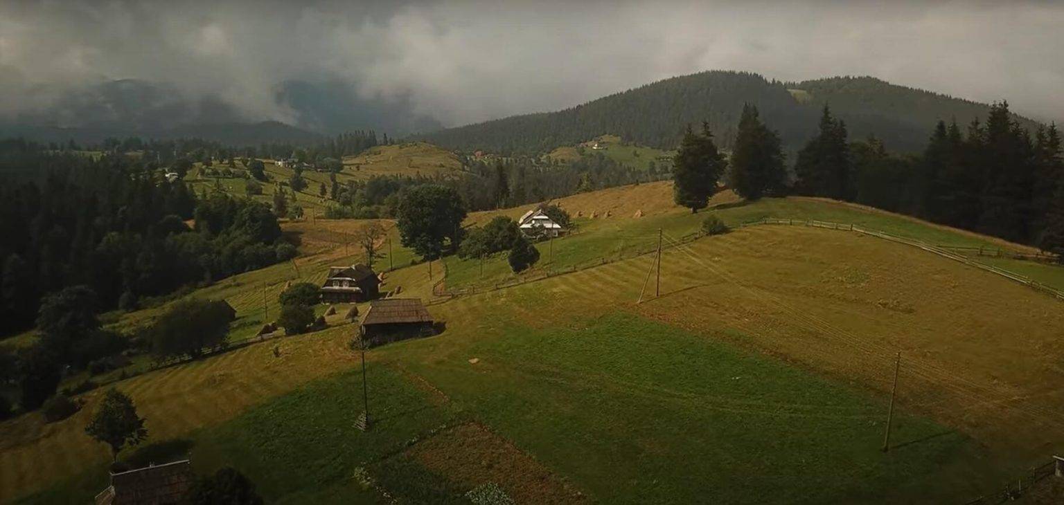 Мальовниче село Вороненко: як жилось гуцулам на межі держав