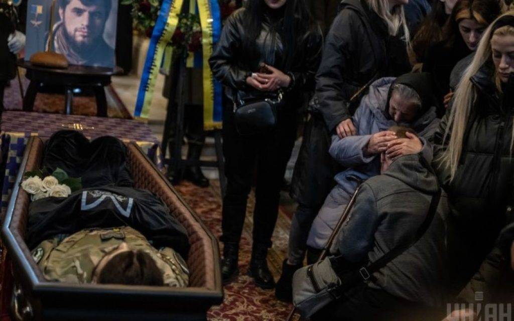 Брату «Да Вінчі» кілька разів намагалися вручити повістку, незважаючи на інвалідність – бабуся