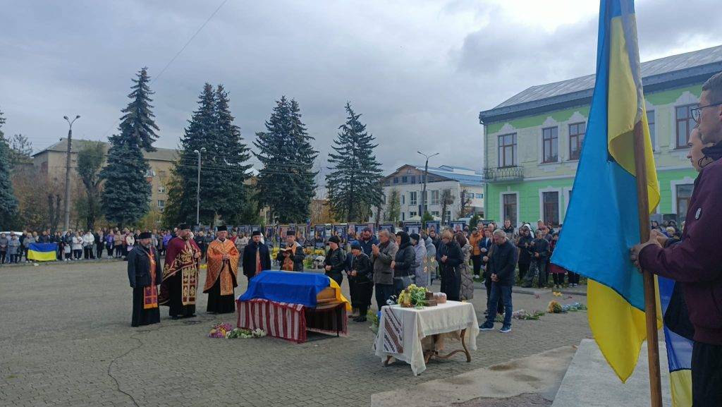 Повернувся "на щиті" Герой Петро Новак з Прикарпаття