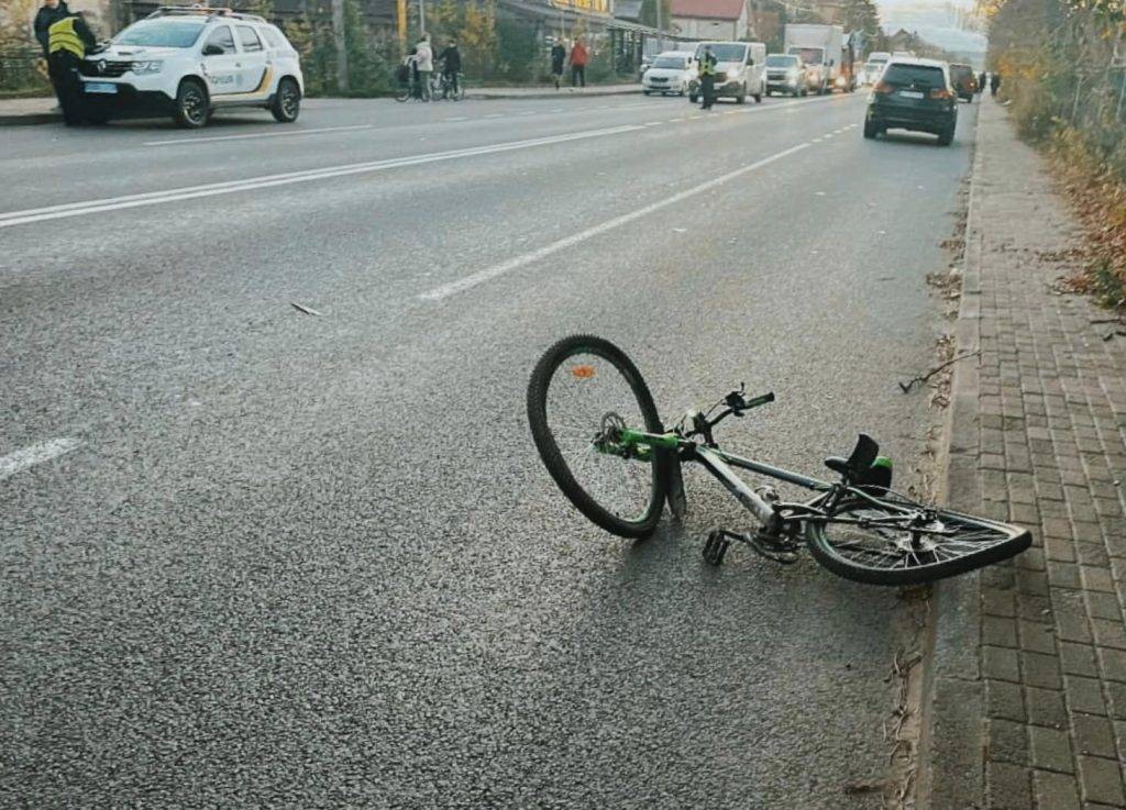 На Франківщині під колеса авто потрапив 11-річний велосипедист, диитина у лікарні