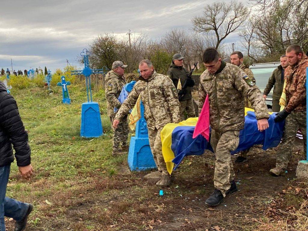 Городенківщина провела в останню путь мужнього Героя Миколу Заваду