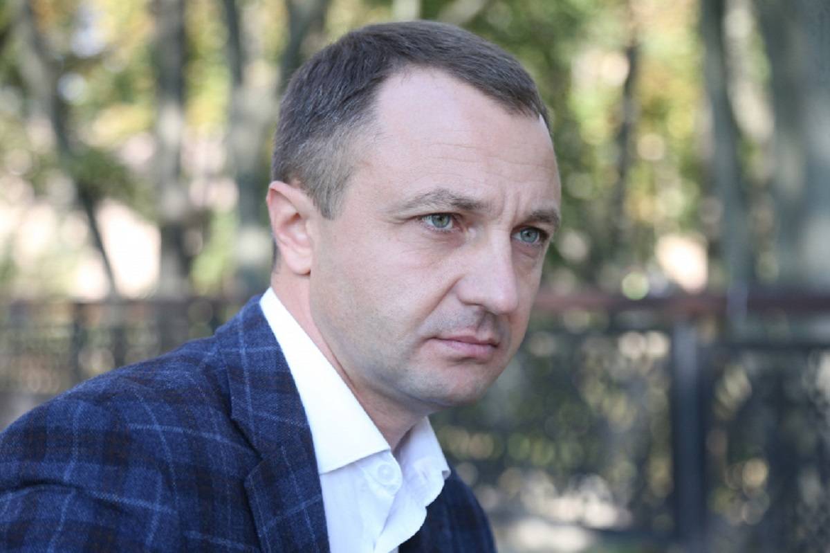 Мовний омбудсмен після скандалу з Фаріон розповів, чи дотримуються у ЗСУ закону про мову