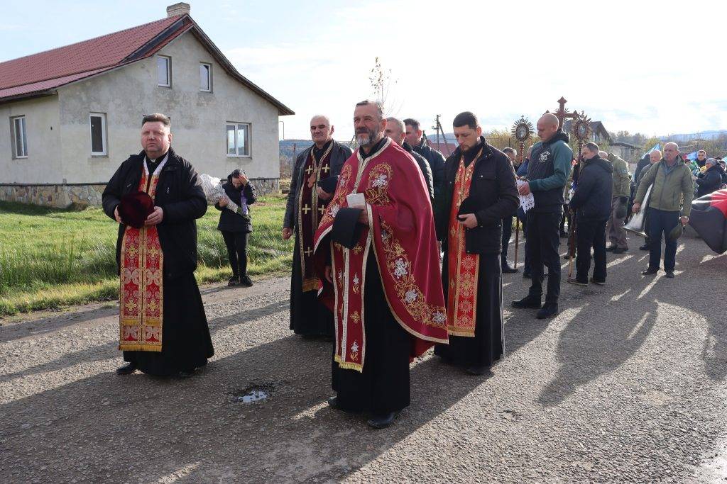 На Івано-Франківщині попрощалися із Героєм Дмитром Дмитрюком