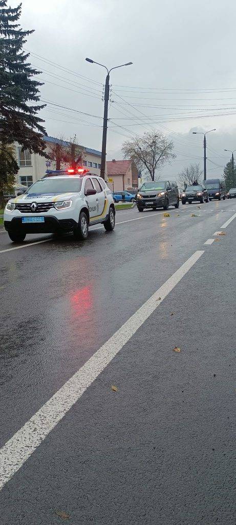 Отинійська громада зустріла і провела на вічний спочинок бійця Івана Солтисіка