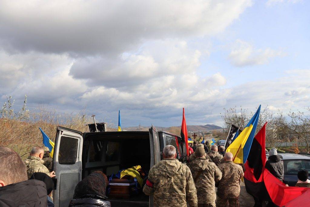 На Івано-Франківщині попрощалися із Героєм Дмитром Дмитрюком