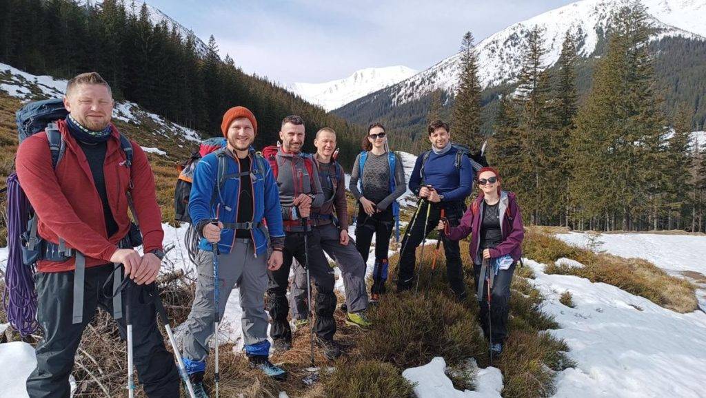 Школа альпінізму запрошує на зимове тренування у Карпатах