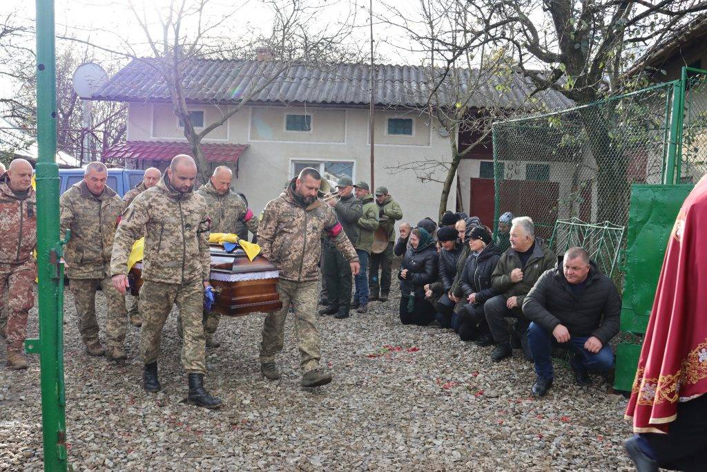 На Івано-Франківщині попрощалися із Героєм Дмитром Дмитрюком