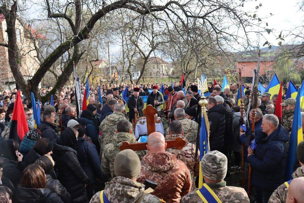 На Івано-Франківщині попрощалися із Героєм Дмитром Дмитрюком