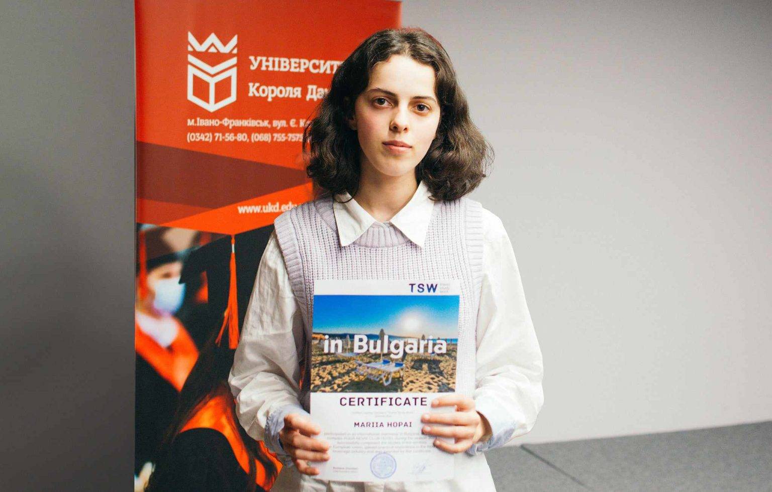 Івано-Франківська студентка повернулася із практики,університет короля данила,Aqua Nevis Club Hotel