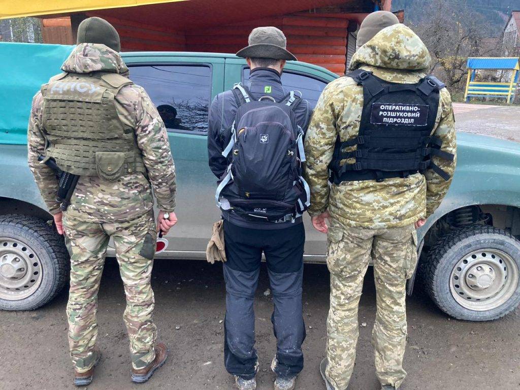 За тиждень на Буковині під час незаконного перетину кордону затримали 38 чоловіків