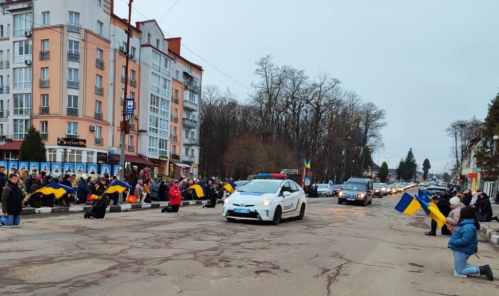 Додому "на щиті" повернувся прикарпатець Володимир Карвацький