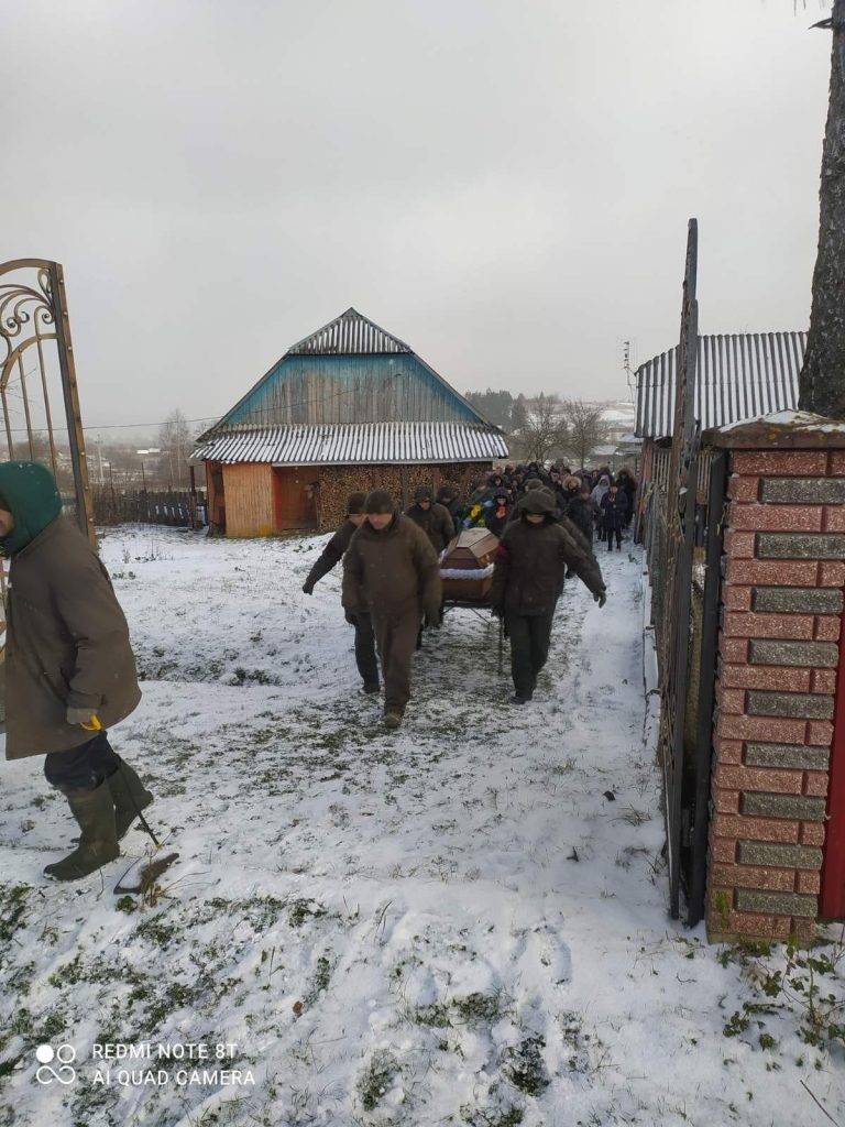 На Прикарпатті попрощалися з нацгвардійцем Іваном Праворським ФОТО