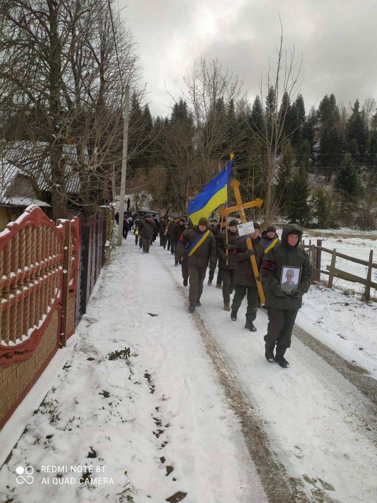 На Прикарпатті попрощалися з нацгвардійцем Іваном Праворським ФОТО