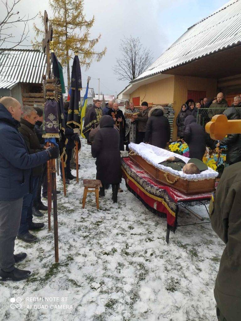 На Прикарпатті попрощалися з нацгвардійцем Іваном Праворським ФОТО