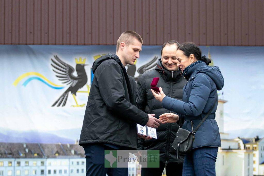 У Івано-Франківську відзначили десяту річницю Революції Гідності