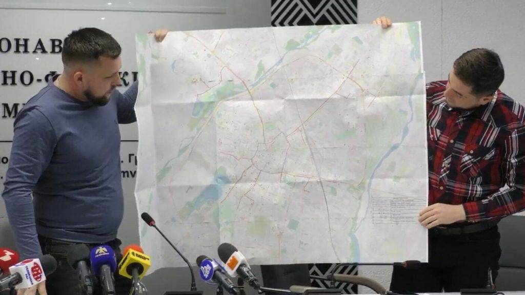 Військовий створив карту проблемних місць для маломобільних людей у Франківську