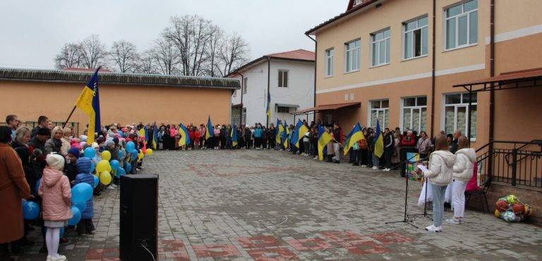 У Делятинській ТГ урочисто відкрили новий спортивний зал