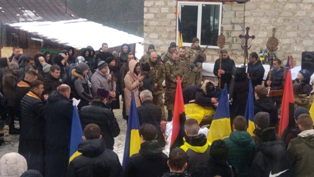 Поляницька громада провела в останню дорогу земляка-героя Петра Жіляка