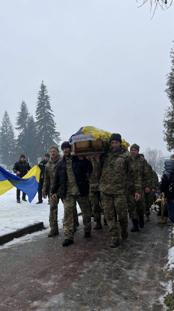 Поляницька громада провела в останню дорогу земляка-героя Петра Жіляка