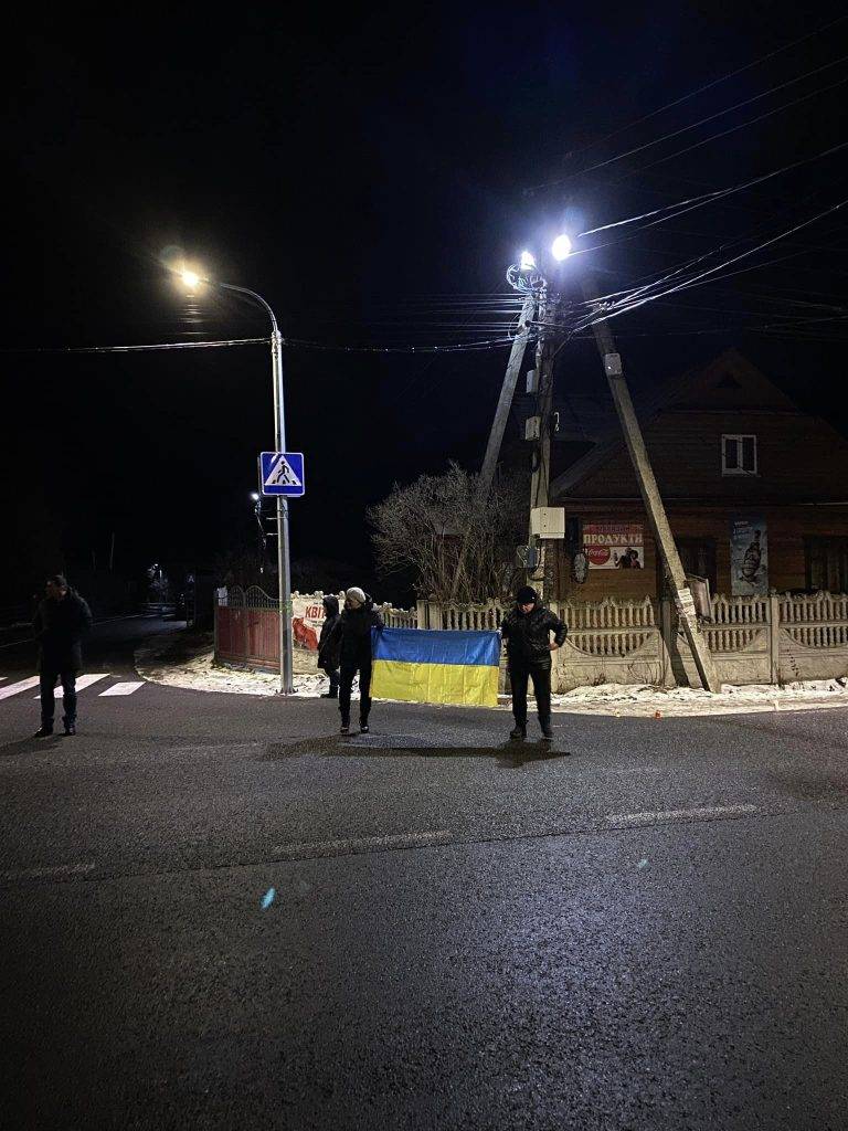 На щиті повернувся додому на Прикарпаття молодий боєць Петро Жіляк