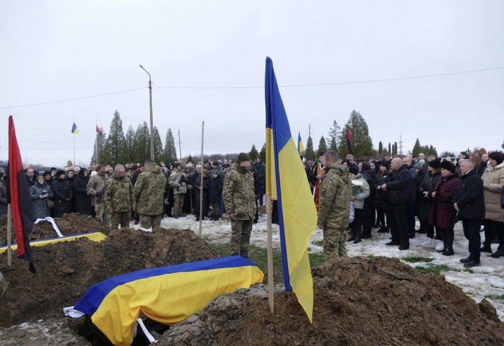 Мешканці Калущини провели на вічний спочинок двох земляків-героїв