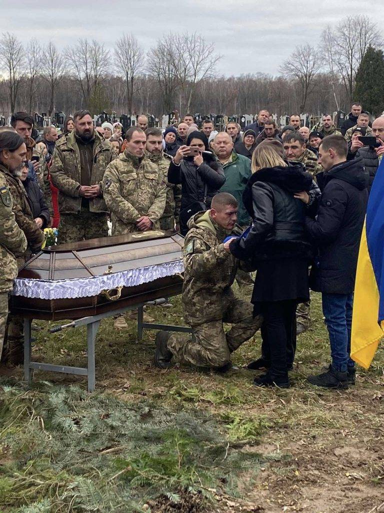 На Франківщині попрощалися з двома мужніми захисниками Василем Данчуком та Василем Федорівим