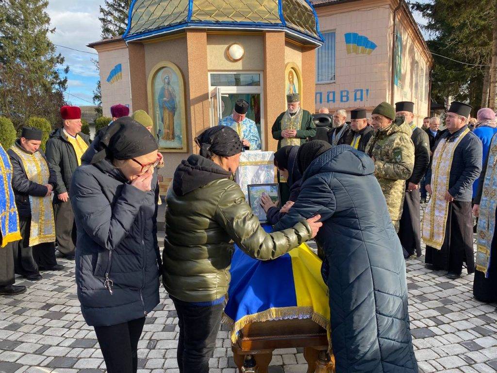 Городенківська громада віддала шану Герою Миколі Хрущину