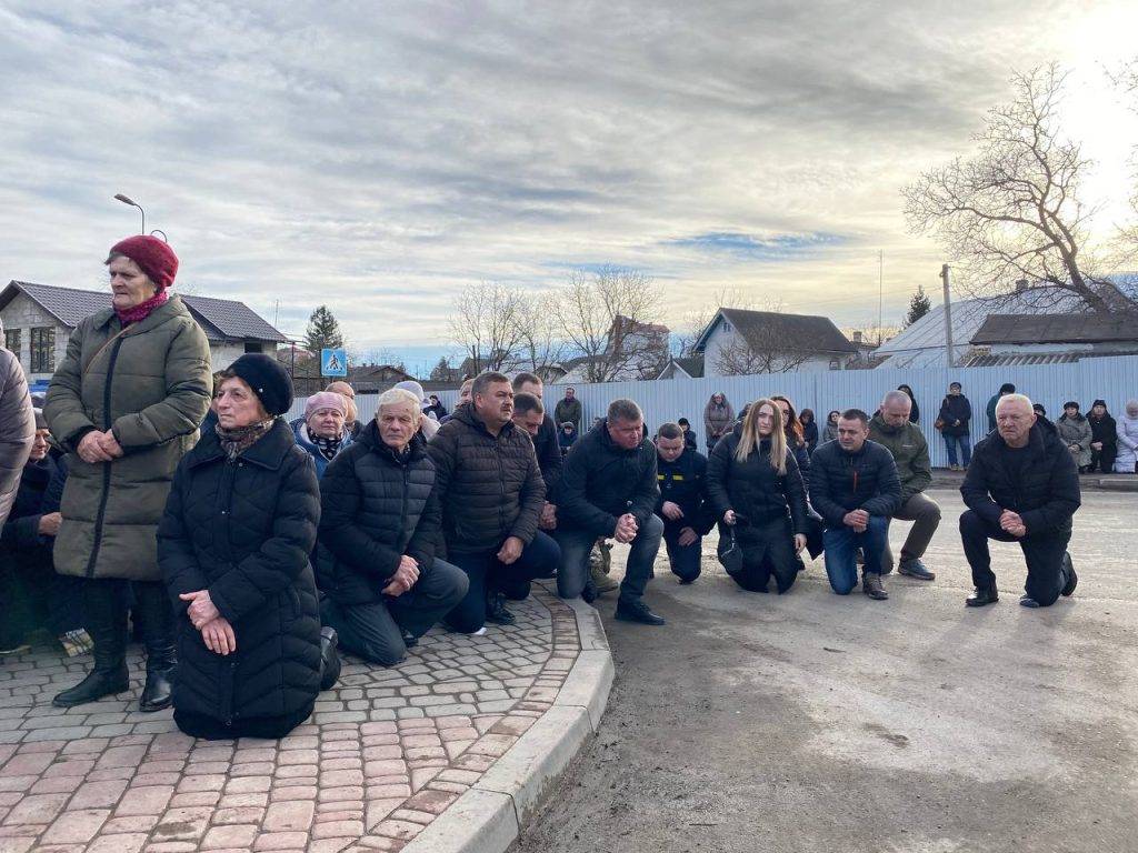 Городенківська громада віддала шану Герою Миколі Хрущину