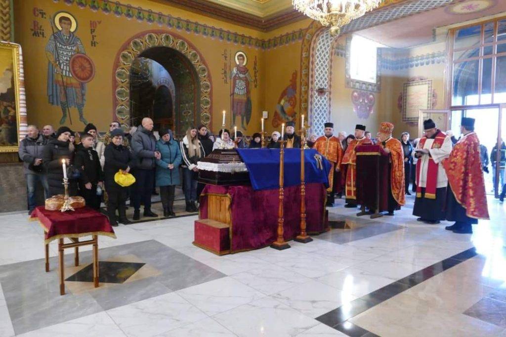 На Алеї Слави у Калуші поховали бійця Володимира Гордишинського