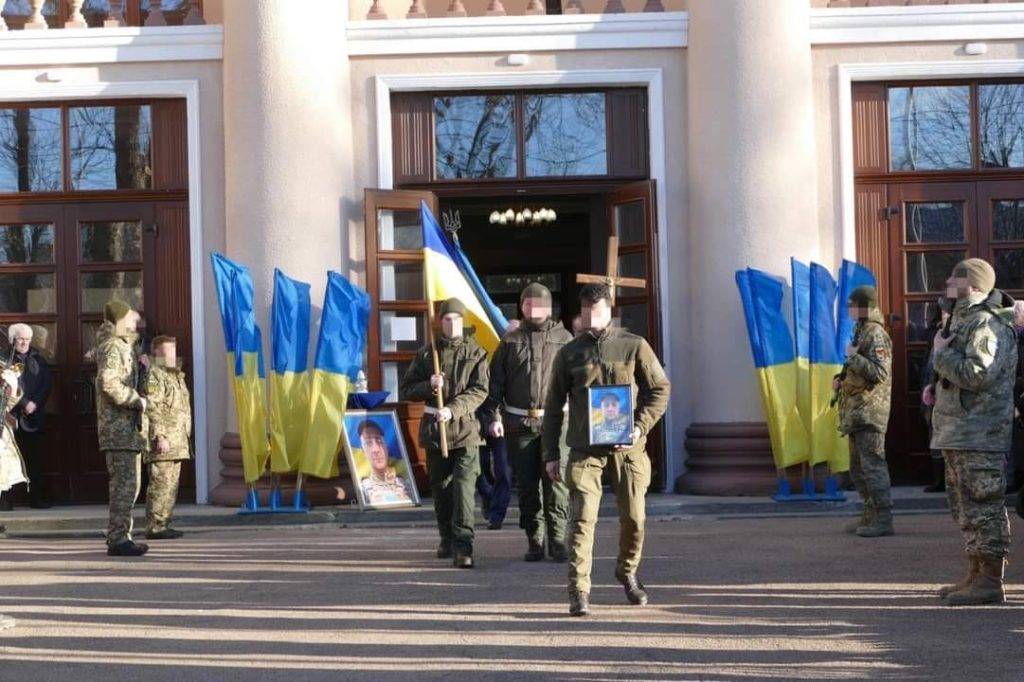 На Алеї Слави у Калуші поховали бійця Володимира Гордишинського