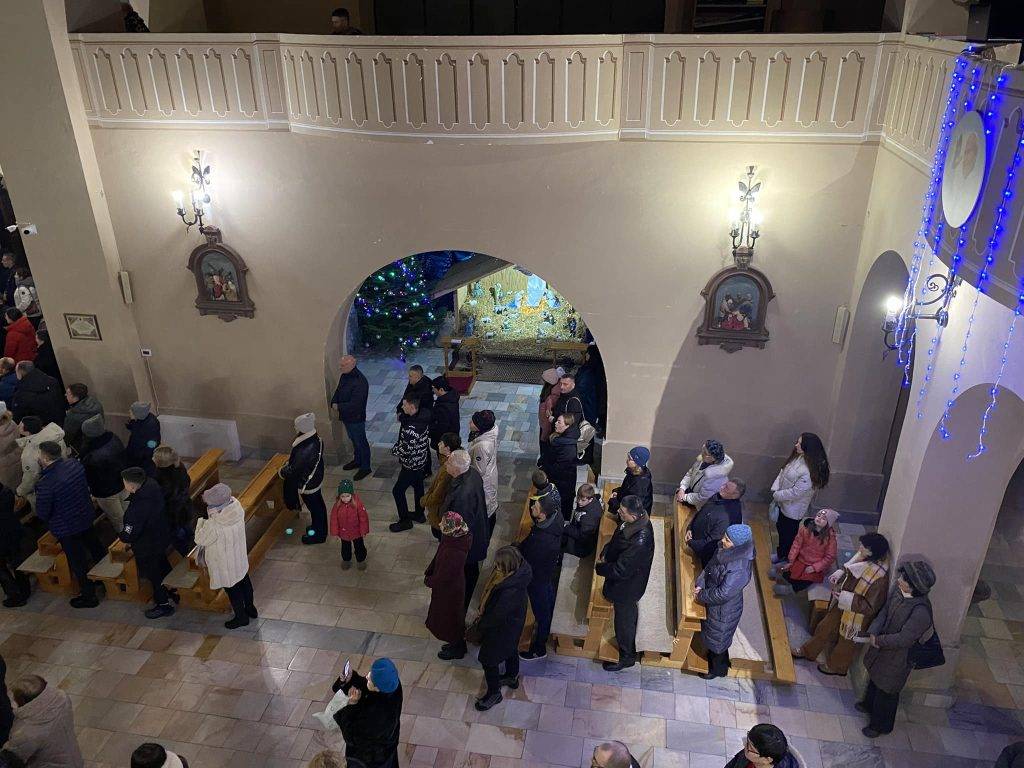 У Франківську в костелі Христа Царя відслужили святкову Вігілію Різдва Господнього