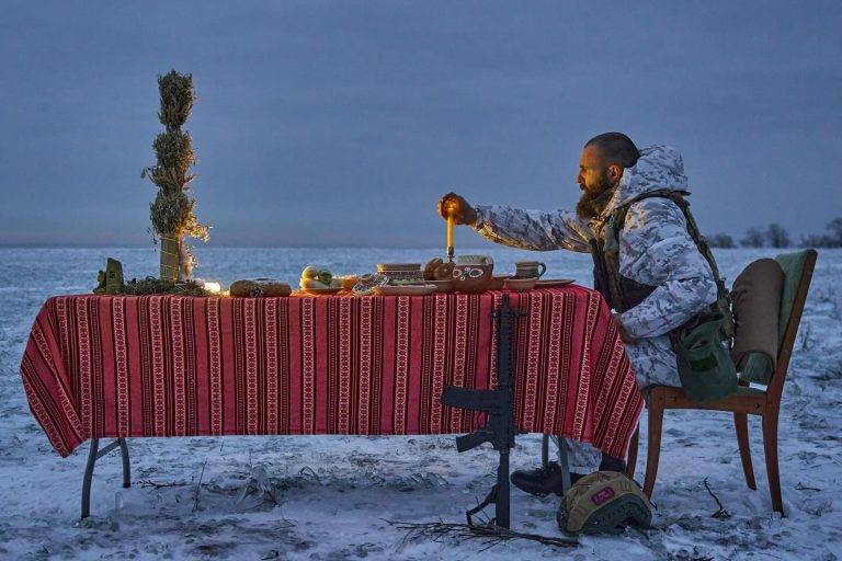 Пам'ятайте тих, хто в окопах!Щемливі кадри Святої вечері з передової