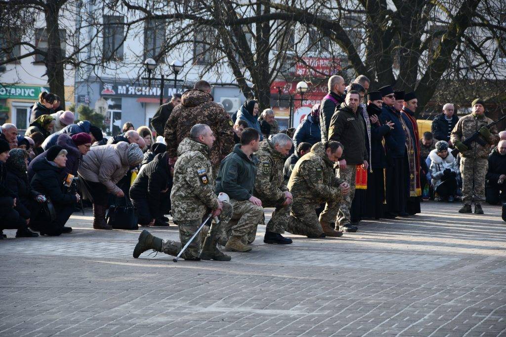 На Рогатинщину прибув скорботний кортеж полеглого Героя Андрія Гарасиміва ФОТО