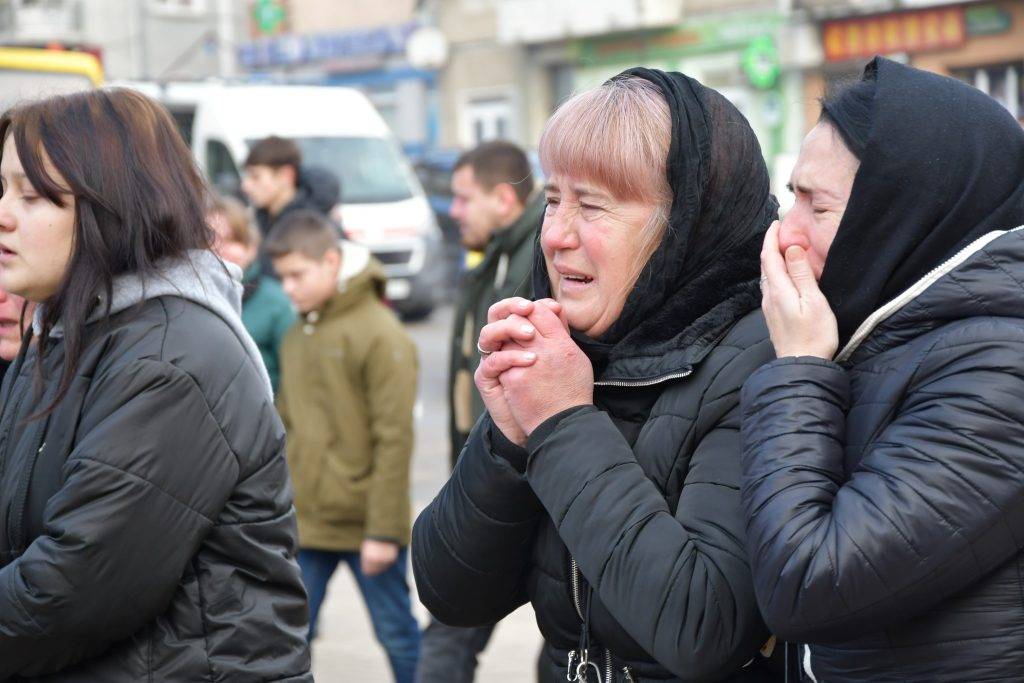 На Рогатинщину прибув скорботний кортеж полеглого Героя Андрія Гарасиміва ФОТО