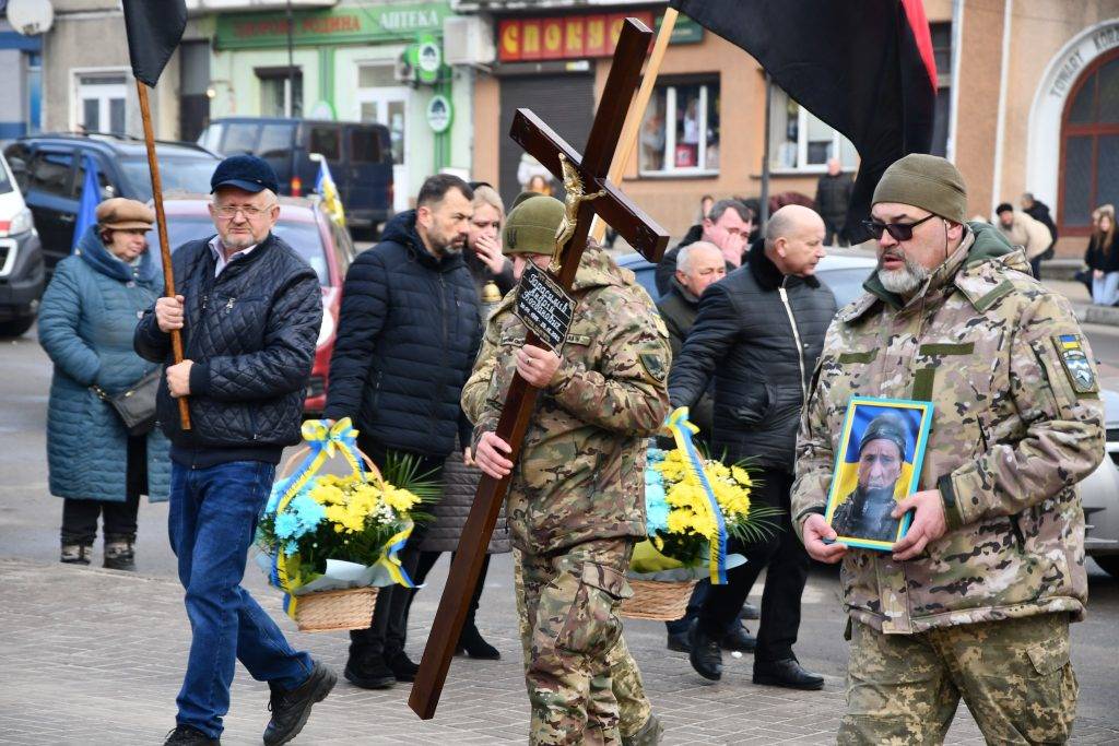 На Рогатинщину прибув скорботний кортеж полеглого Героя Андрія Гарасиміва ФОТО