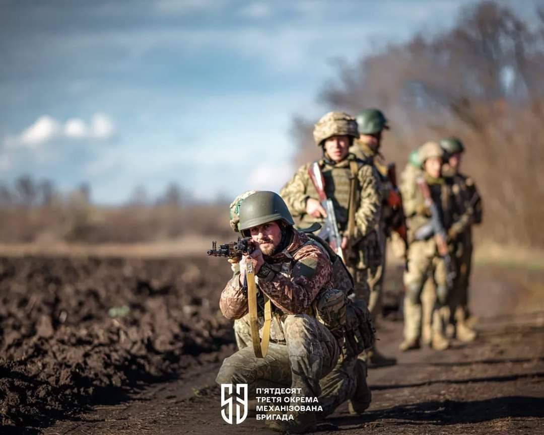 За минулу добу окупанти втратили ще понад 1100 орків та чимало військової техніки