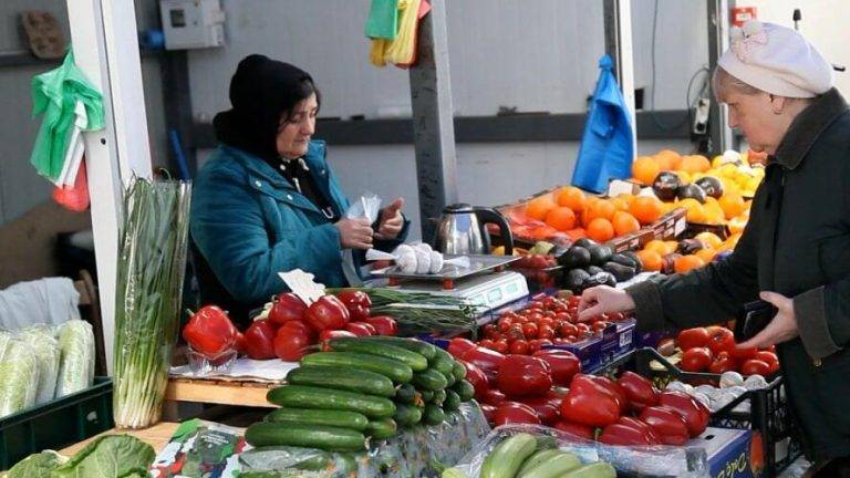 На ринку Івано-Франківська здорожчали харчі: як зросли ціни