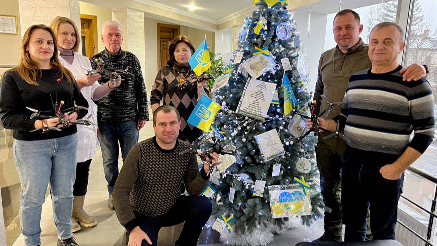 На Прикарпатті завдяки благодійній різдвяній ініціативі придбали перших 10 FPV-дронів