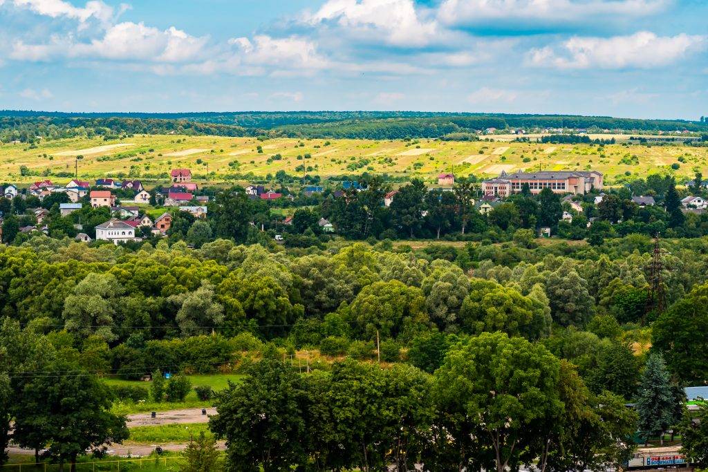 Міське озеро – ідеальна локація для життя