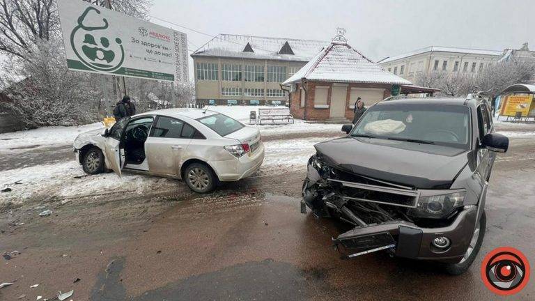 У центрі Коломиї зіткнулися два авто